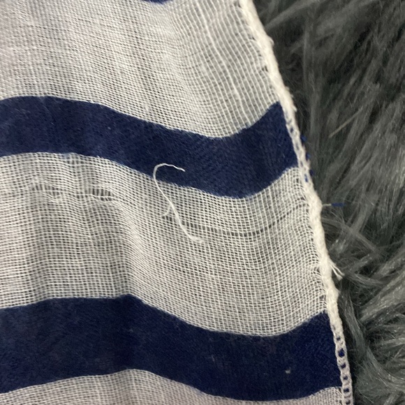 Sheer white and navy striped scarf - Picture 11 of 17